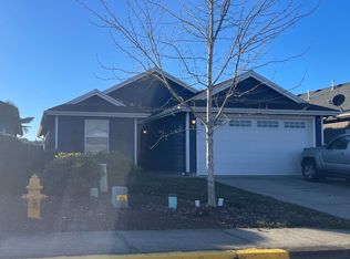 1615 SE Jonathan Ave, Dallas, OR 97338