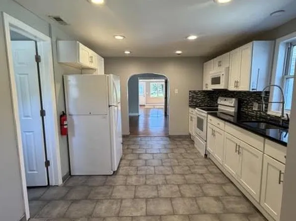 1145 Hessian Ave, Westville, NJ 08093