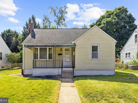 3rd image of 219 8th Ave