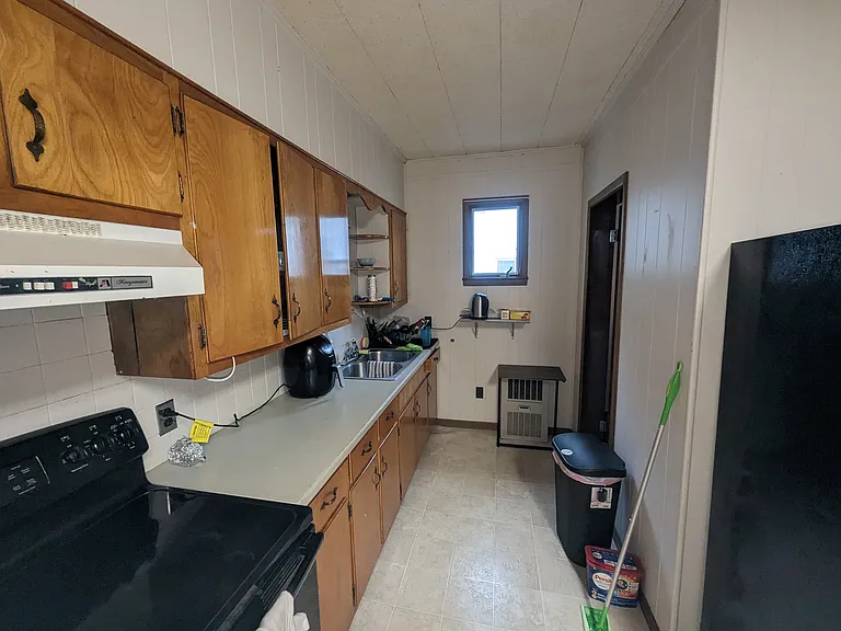 17 McFarland St #1F — Photo 11