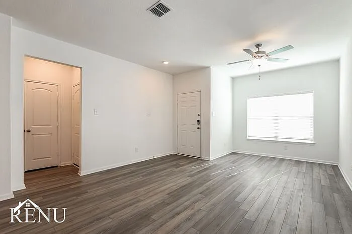 2951 Jackson Smt — Photo 8