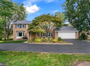 11912 Riders Ln, Reston, VA 20191