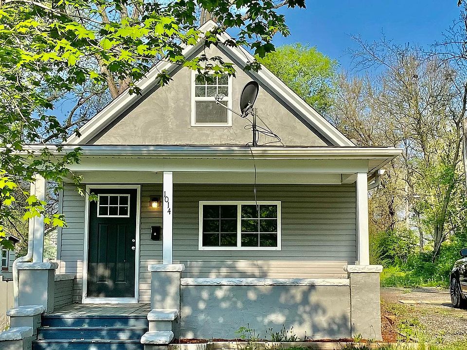 1st image of 1014 N Rockton Ave