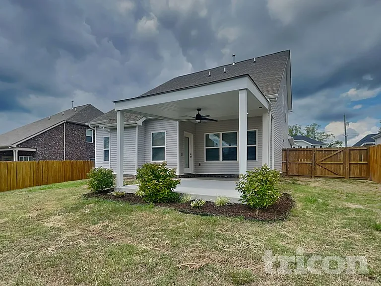 1013 Wickshire Dr — Photo 21