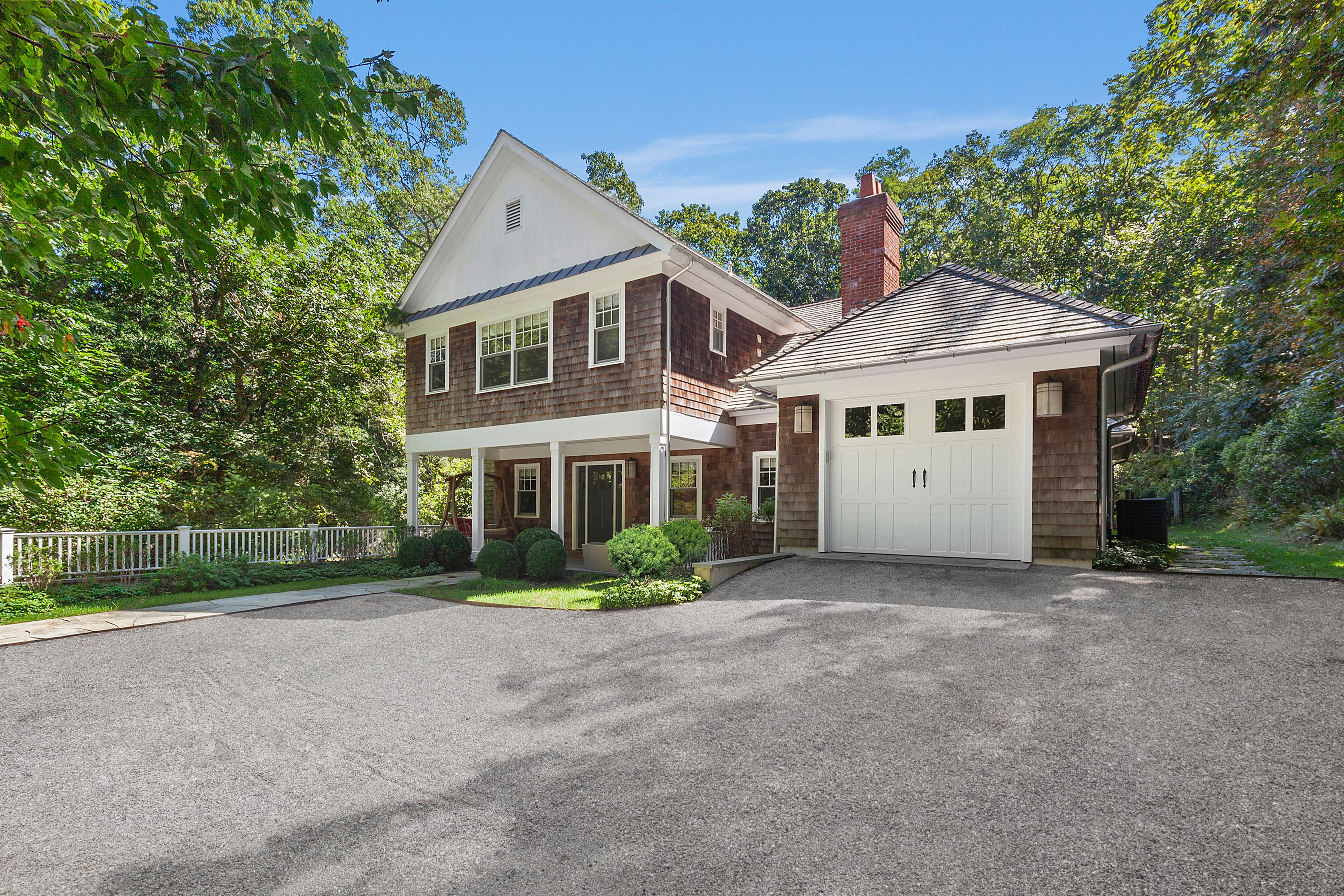 96 Fresh Pond Rd, Amagansett, NY 11930 Out East