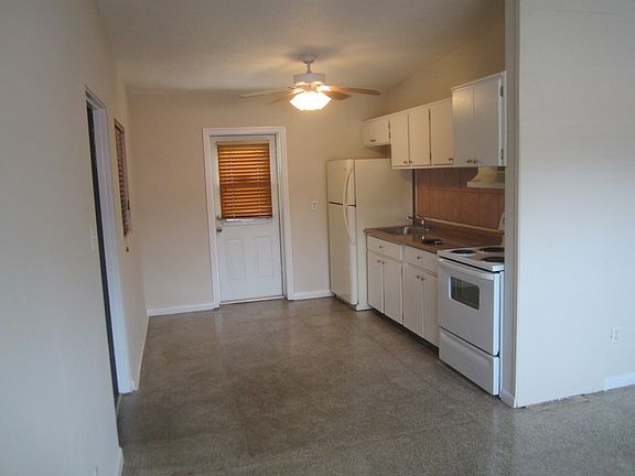 4th image of 1710 Miller Ave