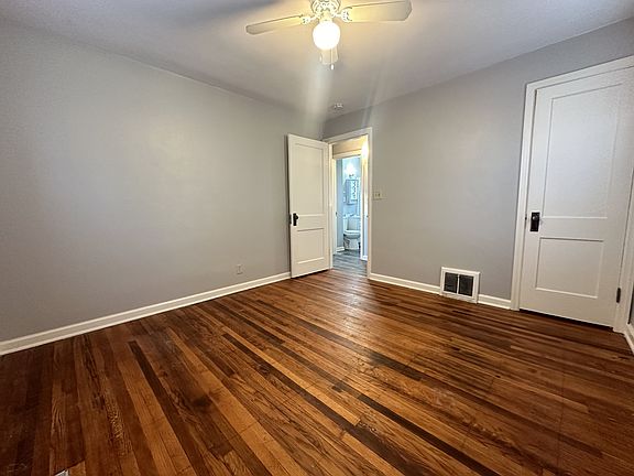 4th image of 523 Webster Ave #1