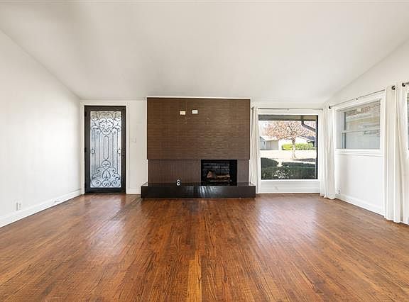 4th image of 927 Wisteria Way