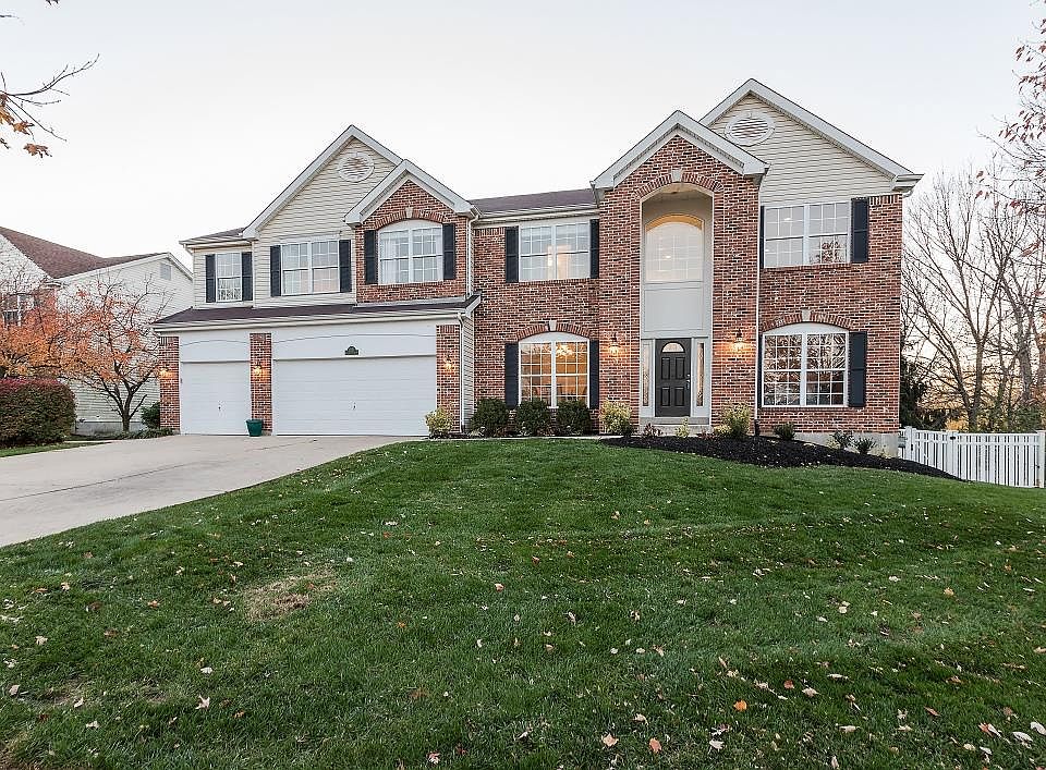 1st image of 13137 Bellerive Farm Dr