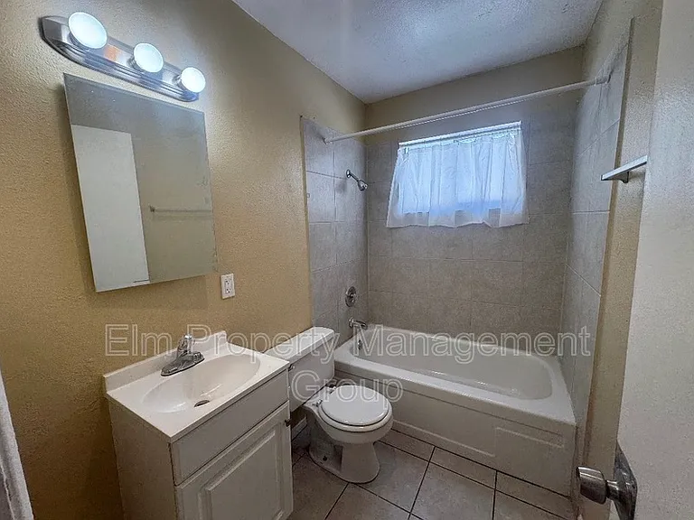 2516 E Mesquite Ave #4 — Photo 6