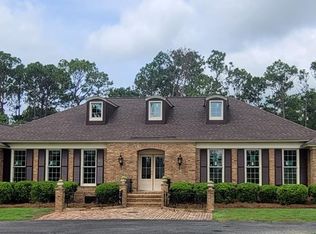 307 Rose Ln, Douglas, GA 31533