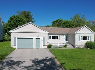 61 Swan St, Calais, ME 04619