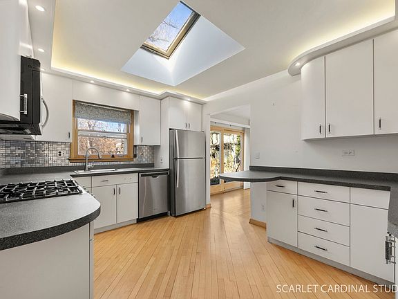 5th image of 3620 Sterling Rd