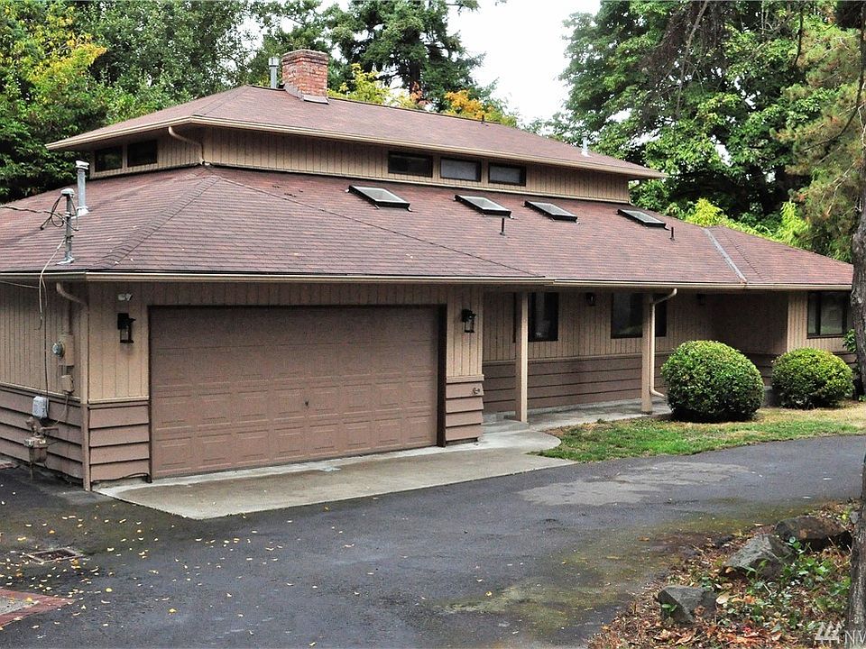 1st image of 19271 Normandy Park Dr SW