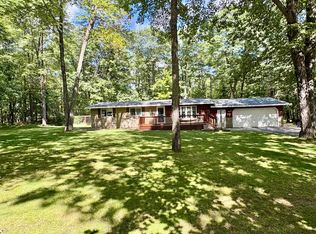 5241 Greenloch Rd, Rhinelander, WI 54501