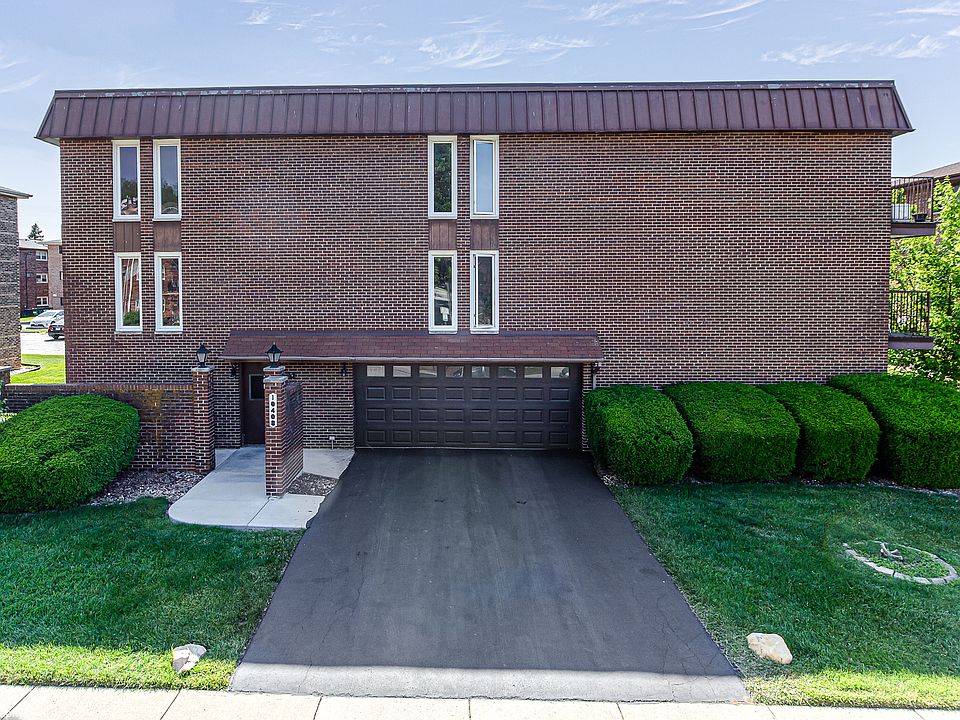 1st image of 10408 Menard Ave Unit 3
