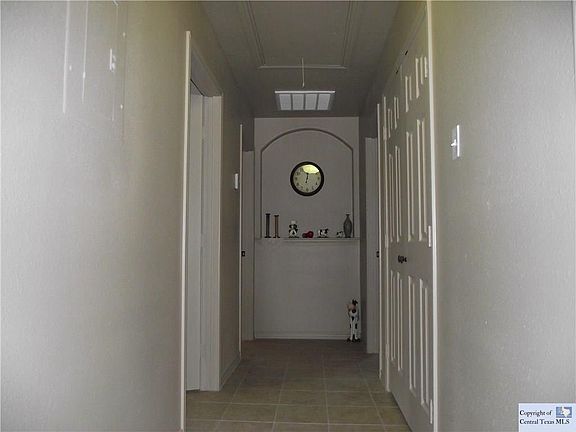 5th image of 214 Hallie Cir