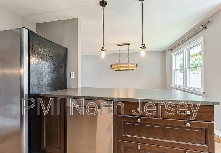 150 Pleasant Ave — Photo 11