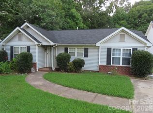 1940 Bromwich Rd, Charlotte, NC 28208
