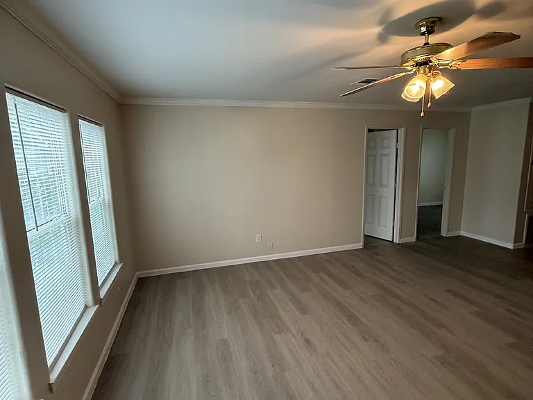 7806 Beckley St #A — Photo 3