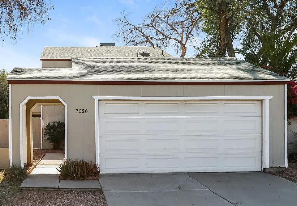 7026 S 41st Pl
