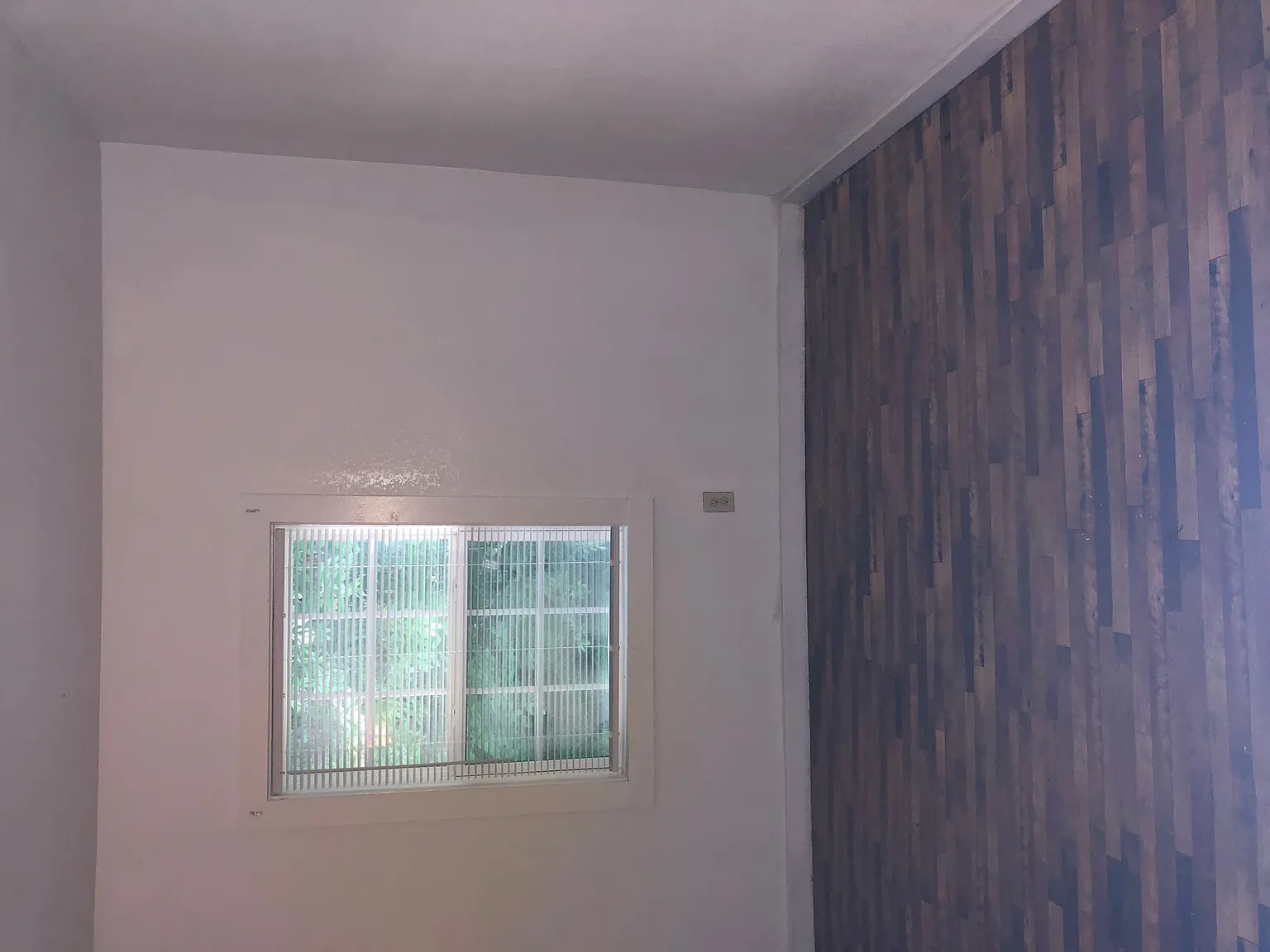 3 bed, 1.0 bath, 1032 sqft, $1,650 — Photo 3