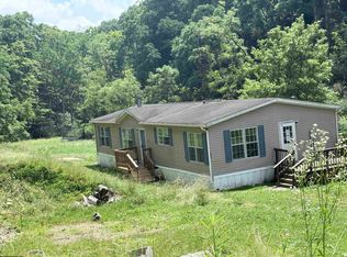 1293 Flag Run Rd, Clarksburg, WV 26301