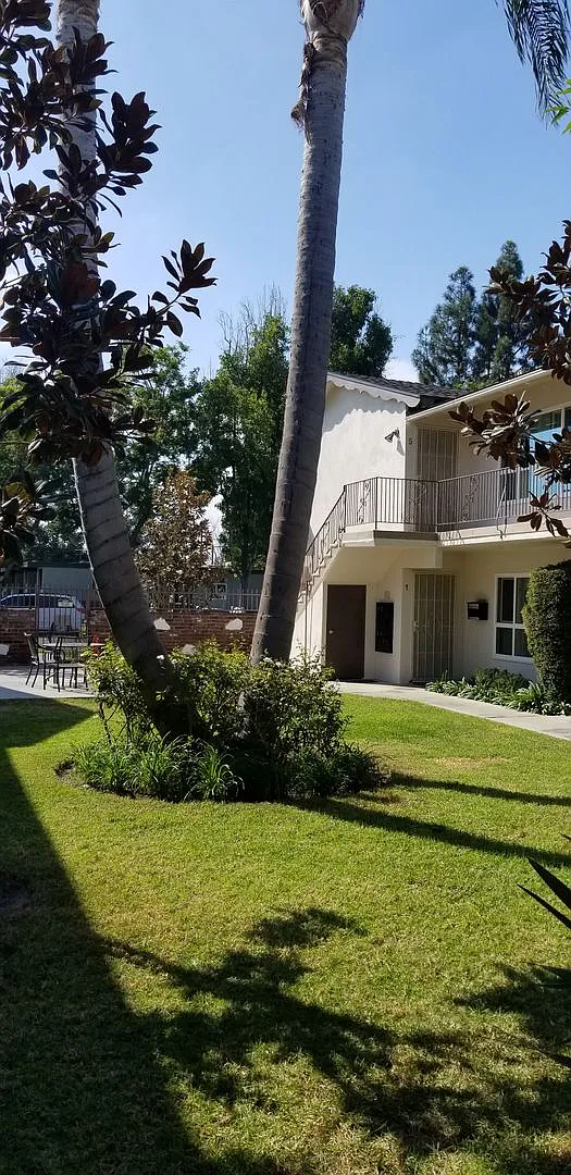 Westport Apartments — Photo 3