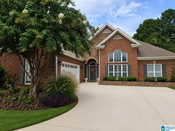 136 Thorn Berry Dr, Birmingham, AL 35242