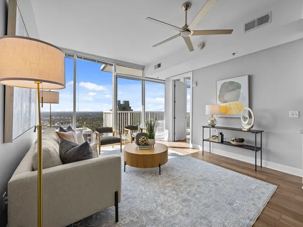 301 Fayetteville St Unit 3110, Raleigh, NC 27601