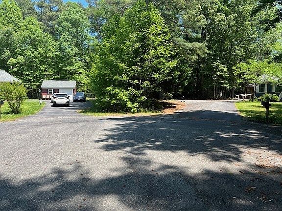 2nd image of End Of Lawler Ln