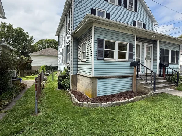 112 E Walnut St, Nazareth, PA 18064