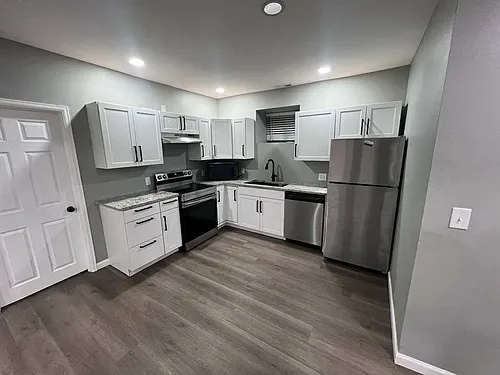 3600 E Uintah St #101 Photo 1