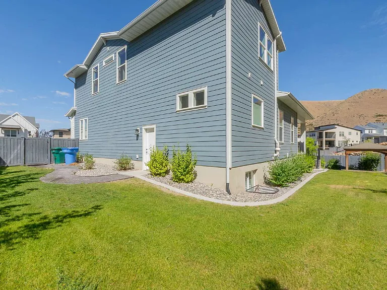 1916 W Oakridge Dr — Photo 51