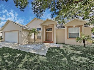 106 Quiet Oak Ct, Davenport, FL 33896