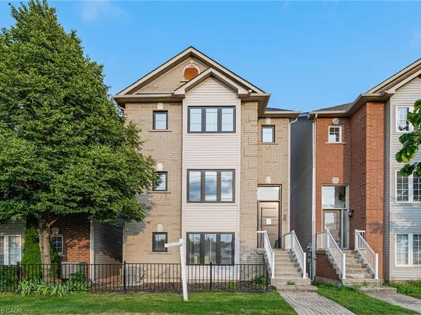 5090 Fairview St #50, Burlington, ON L7L 7H5