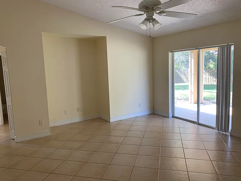 269 SW Ridgecrest Dr — Photo 18