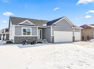 1159 89th St, West Des Moines, IA 50266