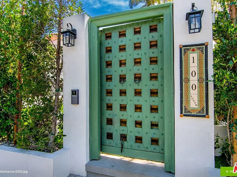 100 S La Jolla Ave — Photo 34