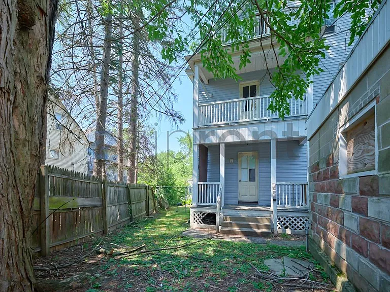 30 Forest Park Ave #2 — Photo 7