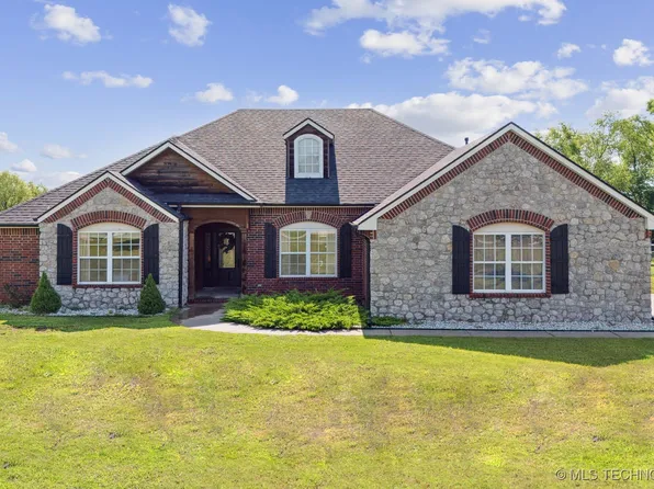 17265 Highland Dr, Claremore, OK 74017