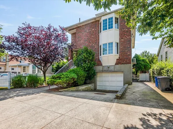 3218 Glennon Place, Bronx, NY 10465