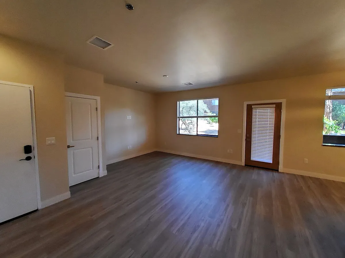 Building Photo - 200 E Malibu Dr #A-6