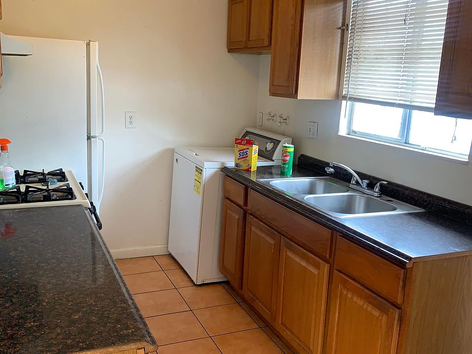 2nd image of 8725 Hillside St #8725