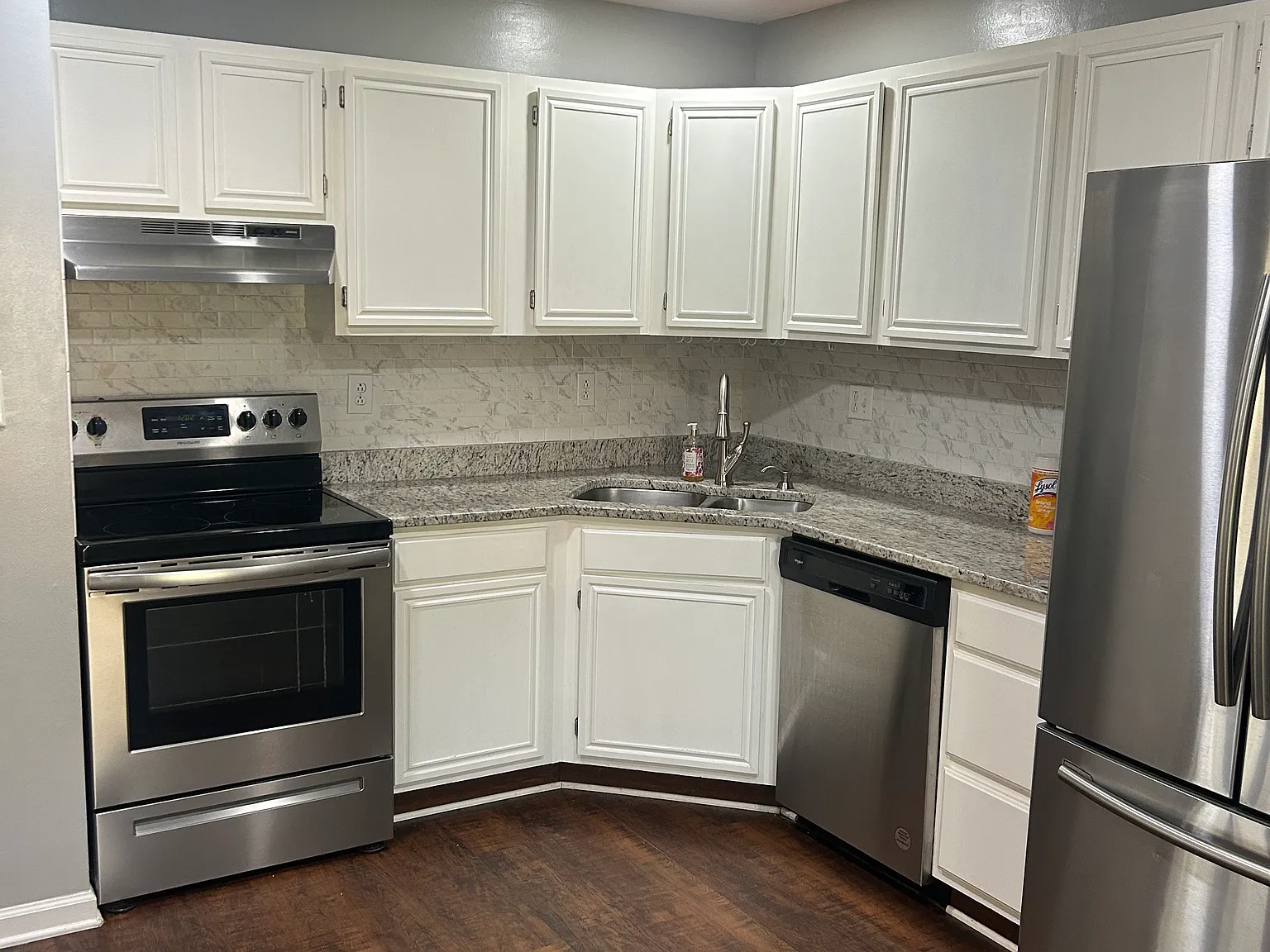 3 bed, 1314 sqft, $2,300 — Photo 3