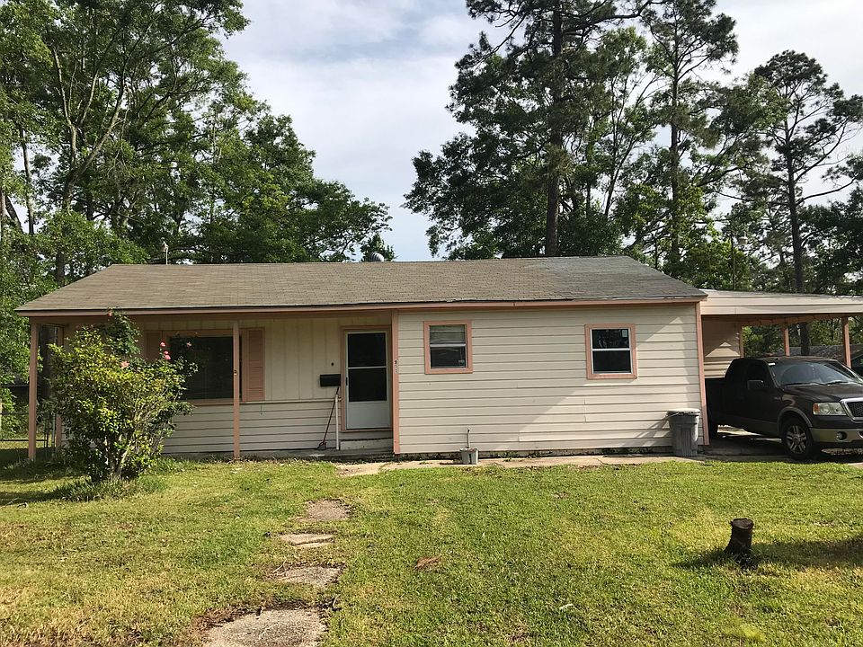 1st image of 911 Wisteria Dr