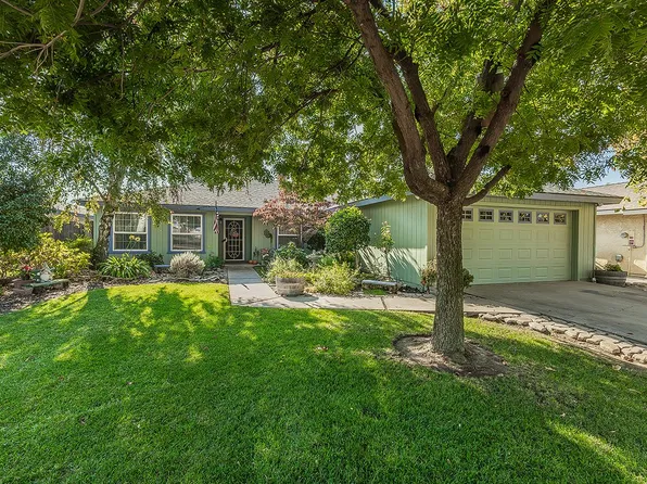 2820 Riverview Dr, Madera, CA 93637