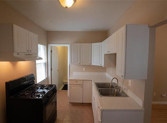 5th image of 62 S 17th St