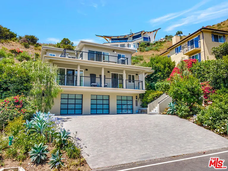 3859 Rambla Pacifico — Photo 1