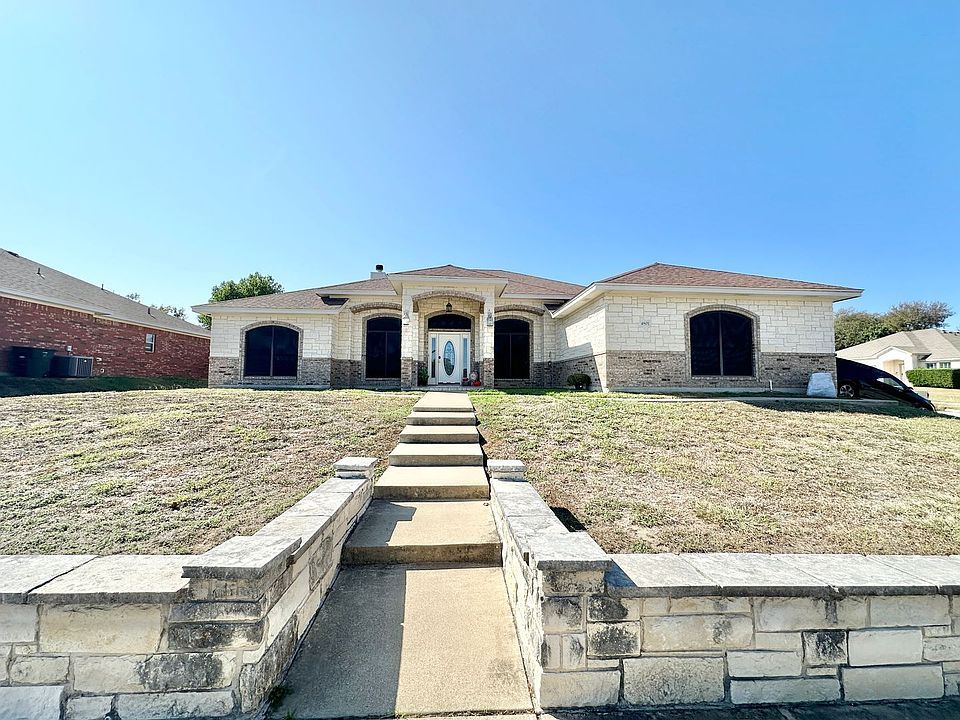 1st image of 4801 Cinnamon Stone Dr